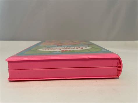 STRAWBERRY SHORTCAKE Seaberry Beach Party VHS 2004 Pink Clamshell GUC