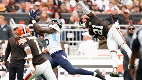 Fans are reacting to the a burks injury report today 13