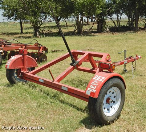 2EZ One Spear Bale Mover Hay Dolly In Altus OK Item GN9965 Sold