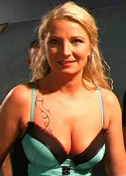 Rosella Extrem Boobpedia Encyclopedia Of Big Boobs