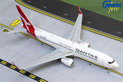 Qantas Boeing 737 800 Winglets Vh Vzi New Livery Gemini 200 G2qfa878 Scale 1 200 Eztoys