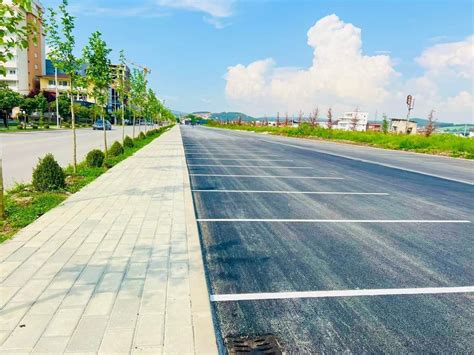 Nuk është pistë aeroporti është parkingu gjigant në qendër të Drenasit