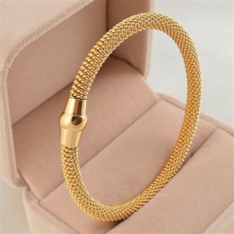 Top 10 Best Bracelets For Women With A Unique Design EcstasyCoffee