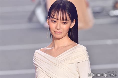 画像218 なこなこカップル・なごみ、美デコルテ輝くタイトワンピが清楚な雰囲気 ヌーディーメイクで印象ガラリ＜tgc フェス 山梨