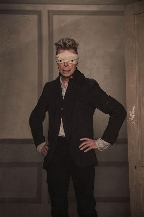 David Bowie unveils Blackstar artwork and video teaser