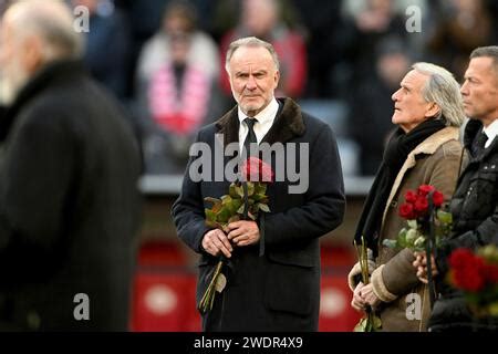 Karl Heinz Rummenigge Und Wolfgang Overath Bei Der Gedenkfeier F R