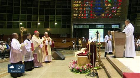 Missa do Galo é celebrada na Catedral Metropolitana do Rio Rio de