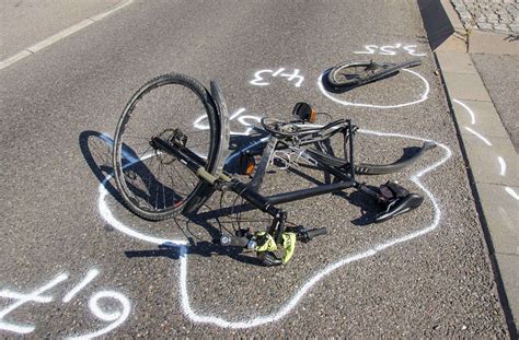 Fahrradunf Lle In Stuttgart Immer Mehr Radler Bleiben Auf Der Strecke