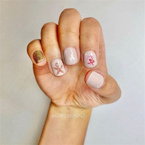 35 Best Nude Christmas Nails — Ginger Bread Candy Cane Short Nails