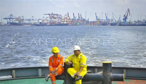 PROGRAM REVITALISASI PELABUHAN TANJUNG PRIOK ANTARA Foto