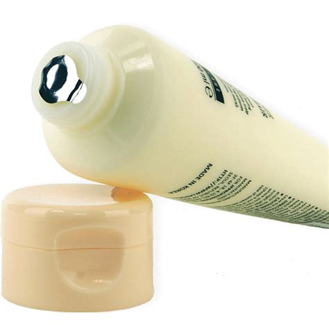 Lador Moisture balancing conditioner