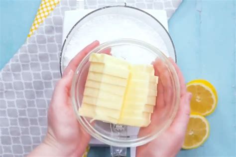 Dreamy Irresistable Lemon Bars Gonna Want Seconds