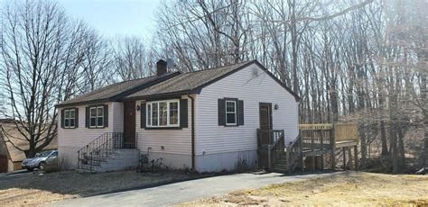 5 Merrimac St, Merrimac, MA - 2 Bed, 2 Bath Single-Family Home - 20 ...