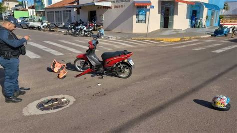 Homem Tem Fratura Exposta Ao Se Evolver Em Acidente Motos Em