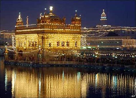 Diwali Wallpapers Free: Golden Temple On Diwali Night