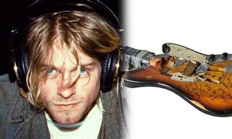 Mira a Kurt Cobain tocar un clásico de Iron Maiden