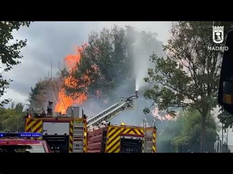 Una Explosi N De Gas Sin Heridos Obliga A Evacuar Un Colegio Mayor En