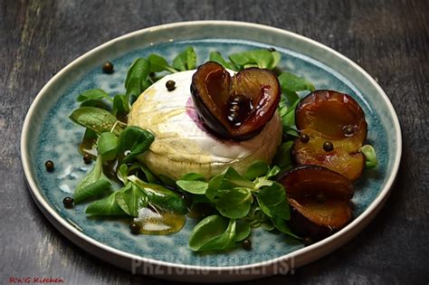 Zapiekany Camembert Ze Liwkami Przepis Przyslijprzepis Pl