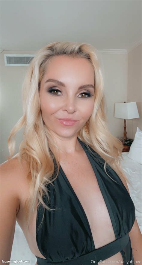 Aaliyahlove Nude Onlyfans Leaks The Fappening Photo