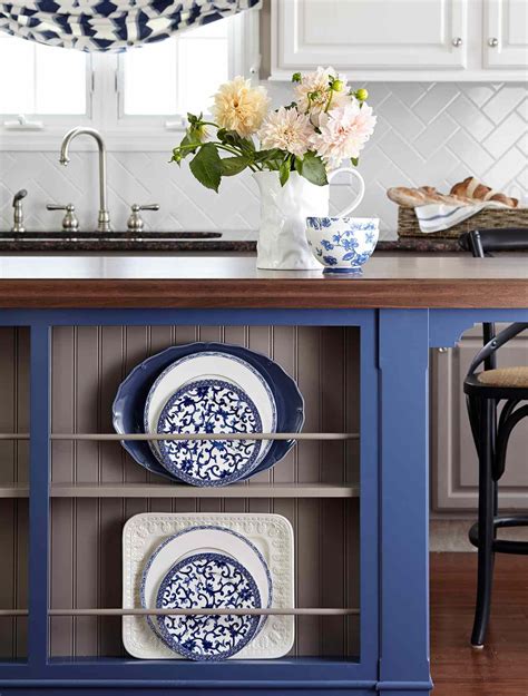 15 Decorative Plate Displays To Show Off Your Prettiest Pieces