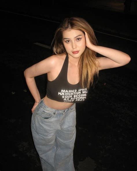 Hôn nhân thăng trầm của các hot girl Gen Z lấy chồng sớm