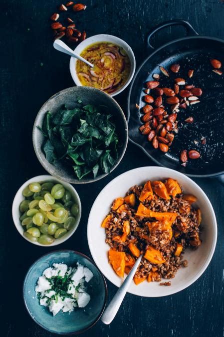 Ensalada De Calabaza Asada Feta Espinacas Y Uvas