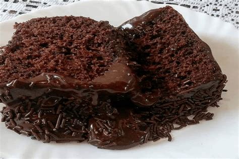 Bolo De Chocolate Fofinho De Liquidificador Em Menos De 1 Hora