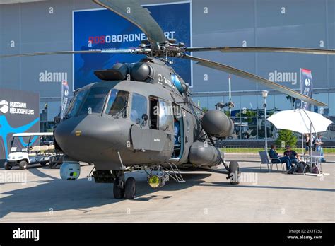 REGIÓN DE MOSCÚ RUSIA 18 DE AGOSTO de 2022 Helicóptero de