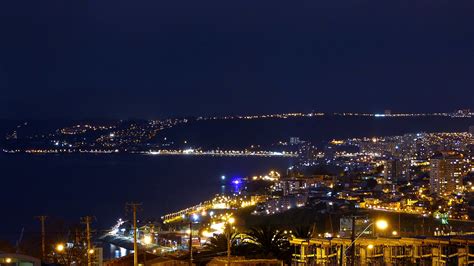 Fondos de pantalla Chile Valparaíso noche ciudad mar luces