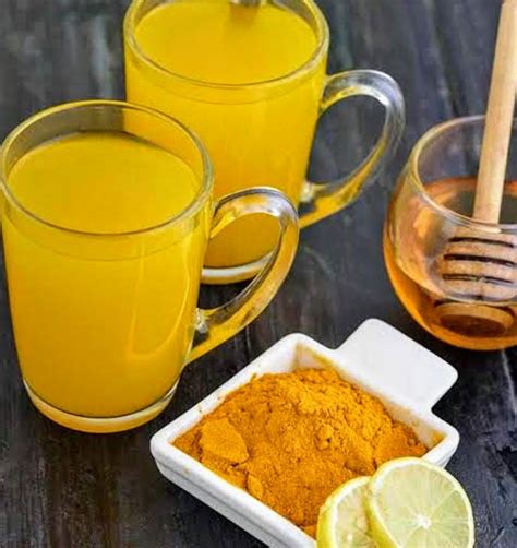 TOP 5 DETOX DRINKS THAT CAN GIVE YOU GLOWING SKIN Saloni Sehra