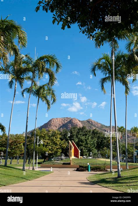 Townsville Castle Hill Hi Res Stock Photography And Images Alamy