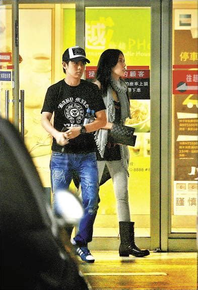 林志穎喪父 失神伴妻挑婚戒 年底辦桌籌備中 可望婚定愛琴海 自由娛樂