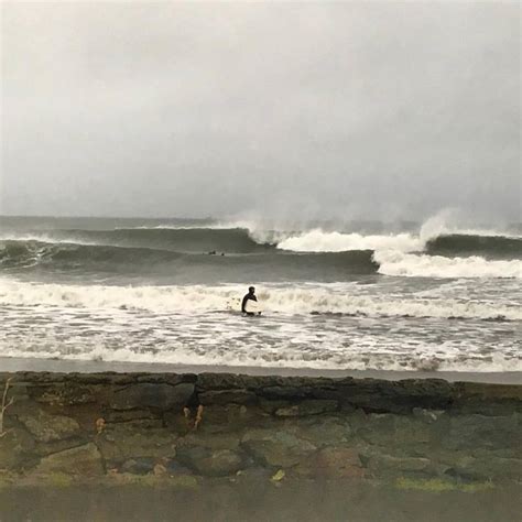 Second Beach, Middletown, RI this afternoon. : r/surfing