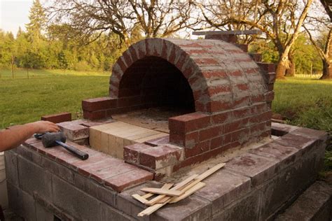 Diy An Outdoor Pizza Oven