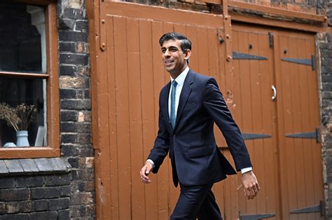 Who Is Rishi Sunak, the Next British Prime Minister? | Vogue