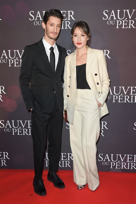 Photo Pierre Niney Et Ana S Demoustier Avant Premi Re Du Film