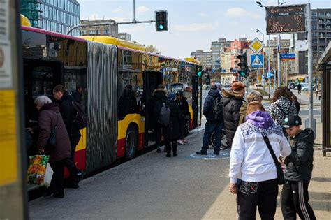 Organizacji Komunikacji Tramwajowej I Autobusowej W Okresie Weekendu