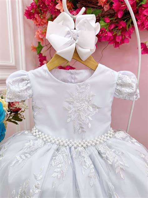 Vestido Infantil Branco Renda Realeza e Cinto de Pérolas Rosa