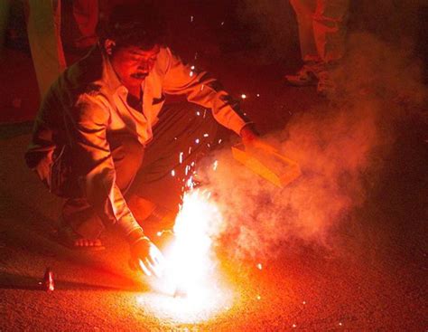 Delhi Bans Storage Sale Use Of Firecrackers During Diwali Rediff