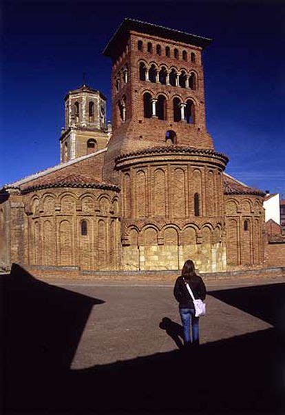 La Iglesia De San Tirso En Sahag N El Viajero El Pa S