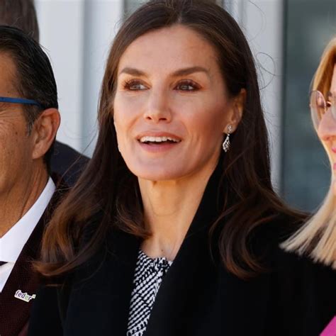 La Reina En Alicante La Reina Letizia Tiene El Look De Invierno