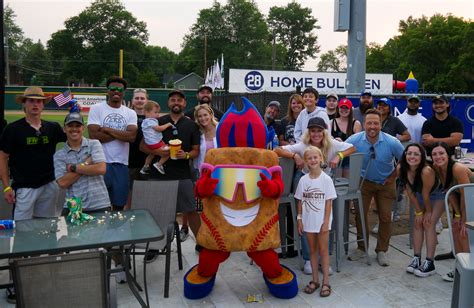 Clubhouse Minot Hot Tots