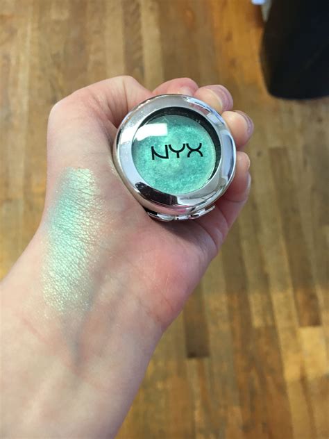 Makeup Artist Nyx Prismatic Eyeshadow In Mermaid Https