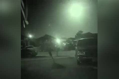 Meteor Illuminates Texas Night Sky In Stunning Video