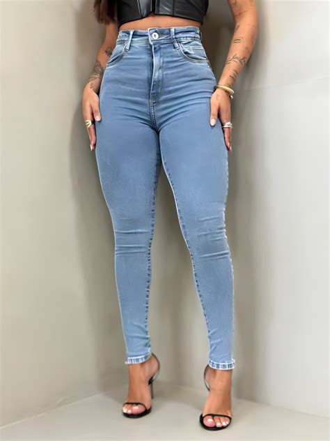 Calça Skinny Jeans Feminina Azul Clara Básica Com Lycra Cintura Alta Corte Empina Bumbum