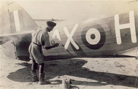 Asisbiz Hawker Hurricane Iib Saaf 1sqn Axh 1942 01