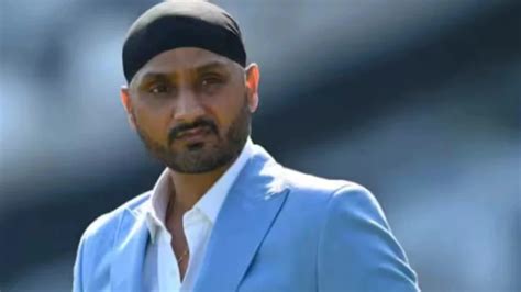 Harbhajan Singh Responds Sarcastically To Pakistani Journalist S