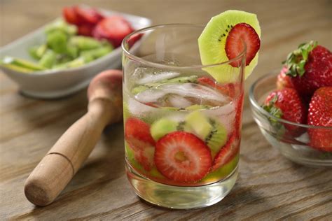 Caipiriña de Fresa y Kiwi con Vodka