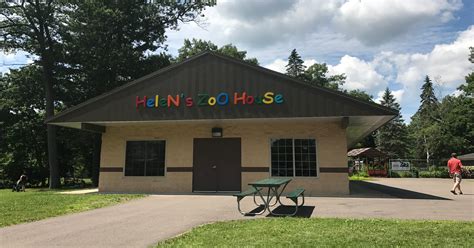 Helen's Zoo House hosts more zoo fun