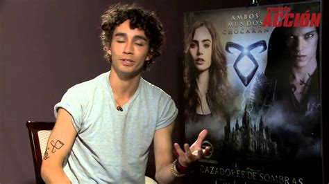 Entrevista Robert Sheehan Nos Habla De Cazadores De Sombras Ciudad De